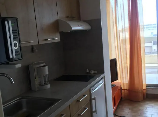 Naturiste Paulana Heliopolis L39 آجد